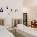 Cozy Apartments Downtown