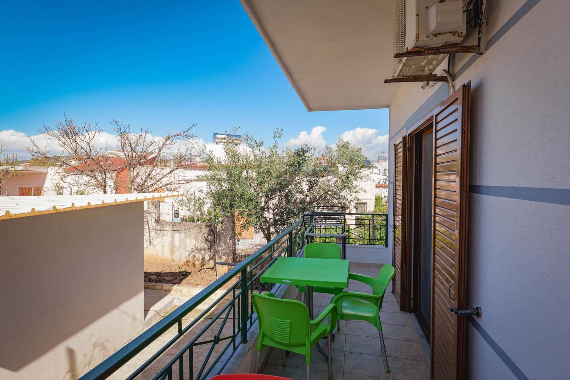 Cozy Downtown Apartament Ksamil